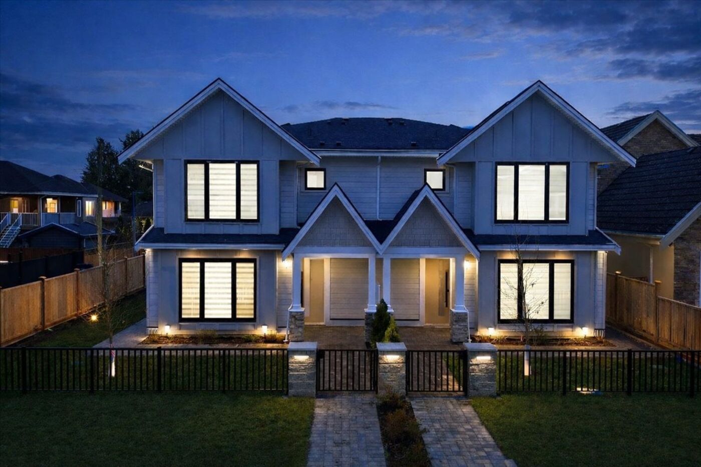 Aragon duplex Richmond twilight exterior