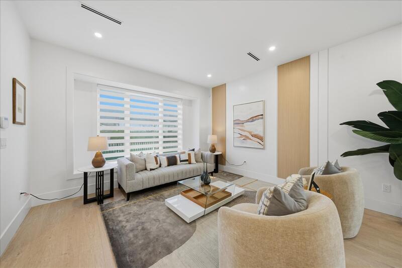 Duplex vs. Single-Family Home: Which Should You Build in Greater Vancouver?