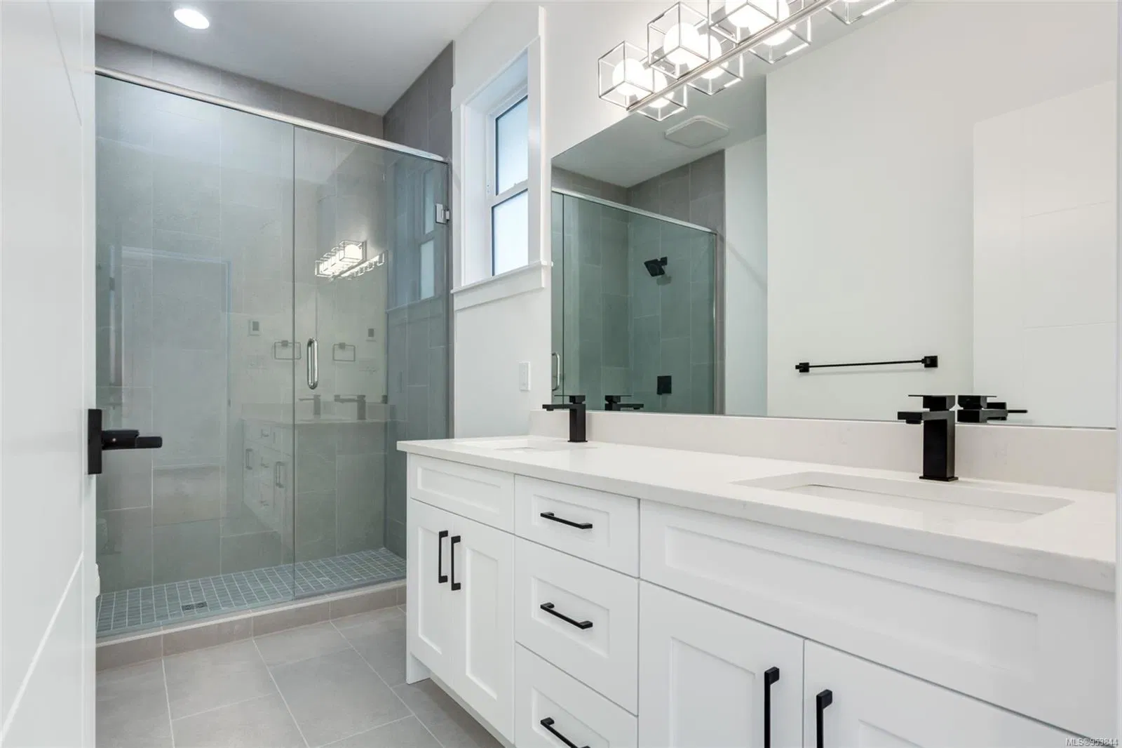 Langara II thumbnail 4